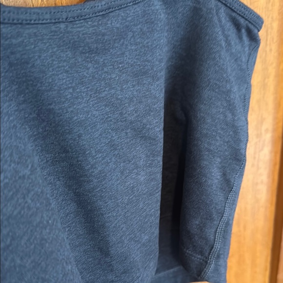 Vuori Halo Performance Crop Blue Tank Top Size M - Picture 4 of 5